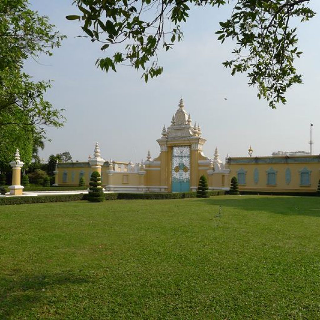 vietnam cambodia jalur darat