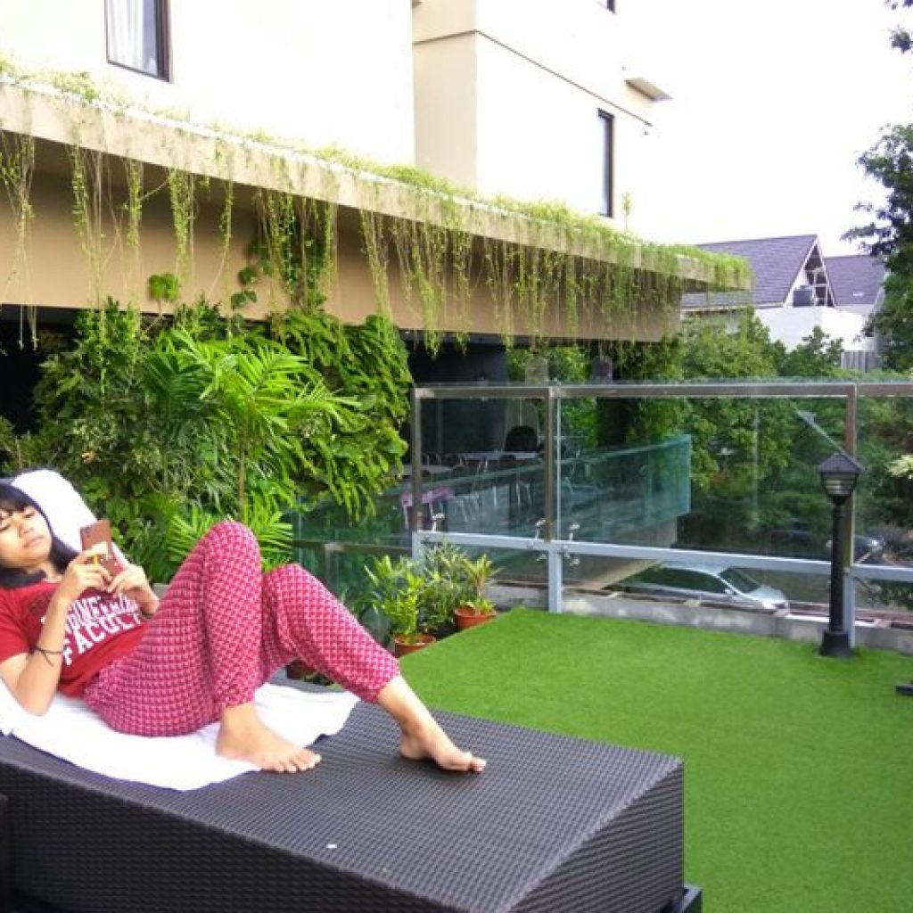 staycation hotel neo+ awana