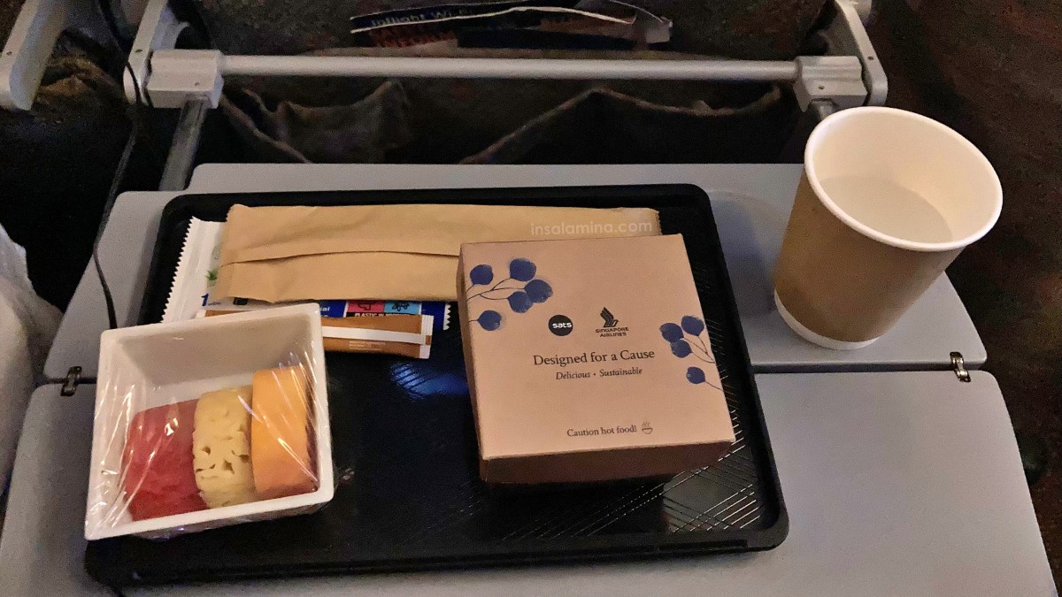 makanan sarapan di pesawat singapore airlines