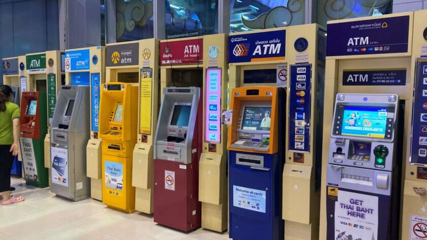ATM di Bangkok