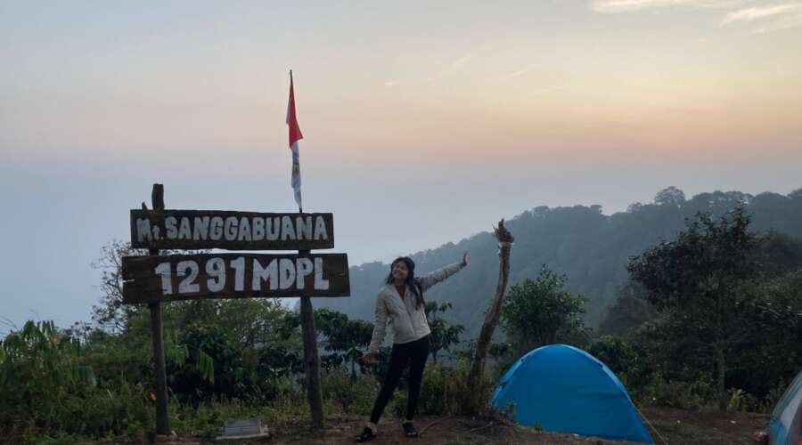 puncak gunung sanggabuana karawang